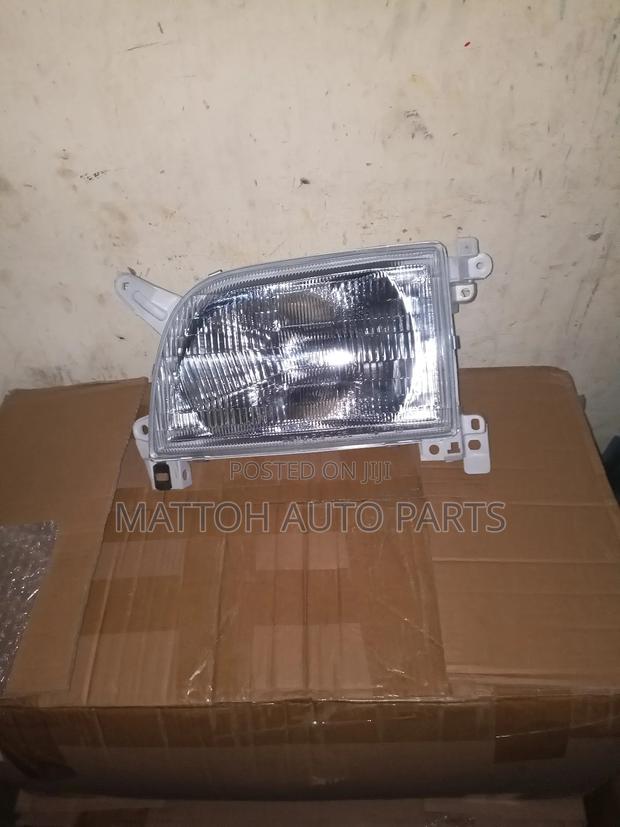 Head Light Toyota Shark - main view