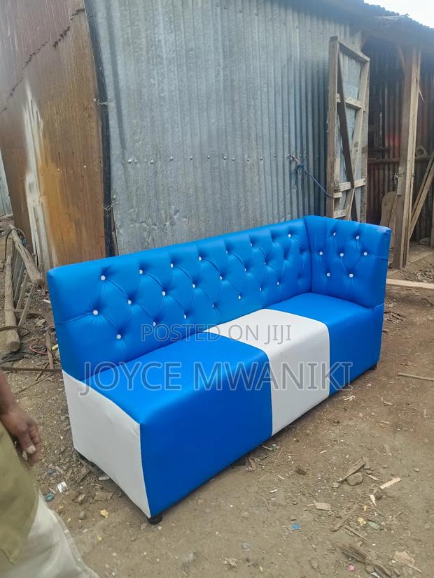 Couch Blue and White, With Armrest on Left Side. - thumbnail 2