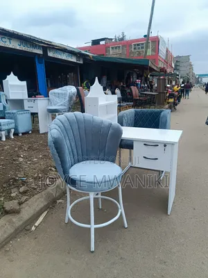 Manicure Set Light Grey Seats and White Table 
