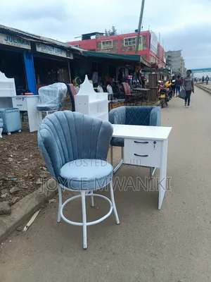 Manicure Set Light Grey Seats and White Table 