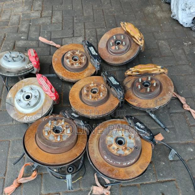 Subaru Brembo Callipers - thumbnail 3