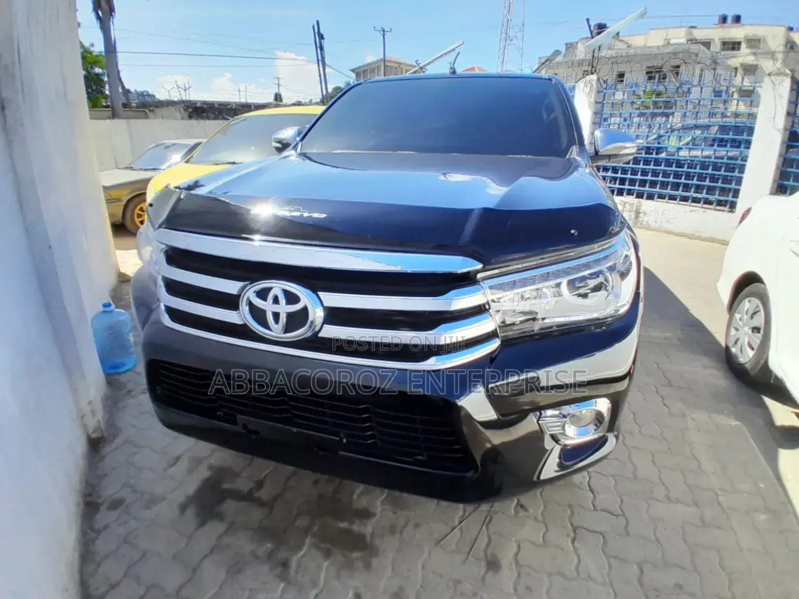 Toyota Hilux 2018 White