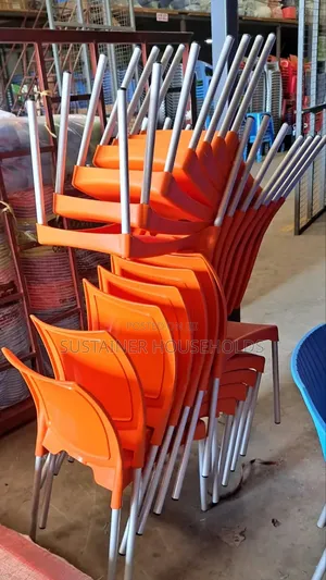 Hotel And Clubs Plastic Chairs