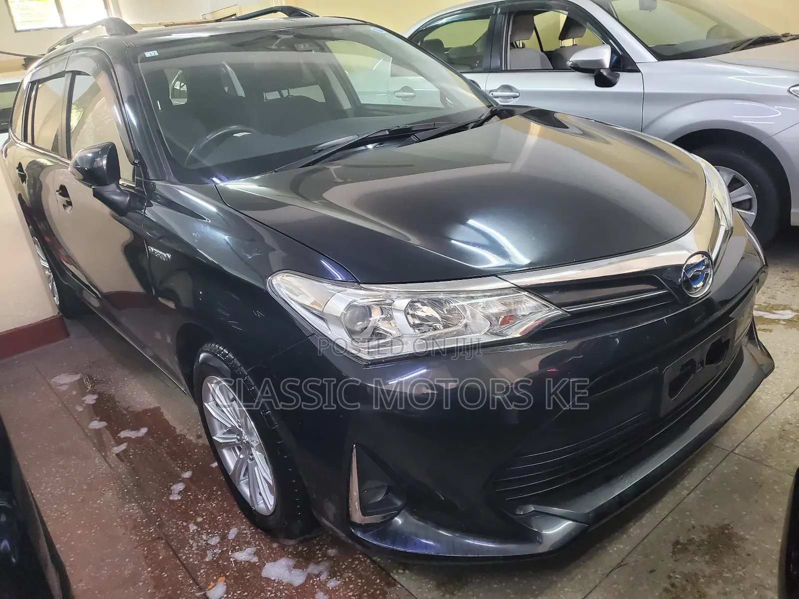 Toyota Corolla Fielder 2018 Black