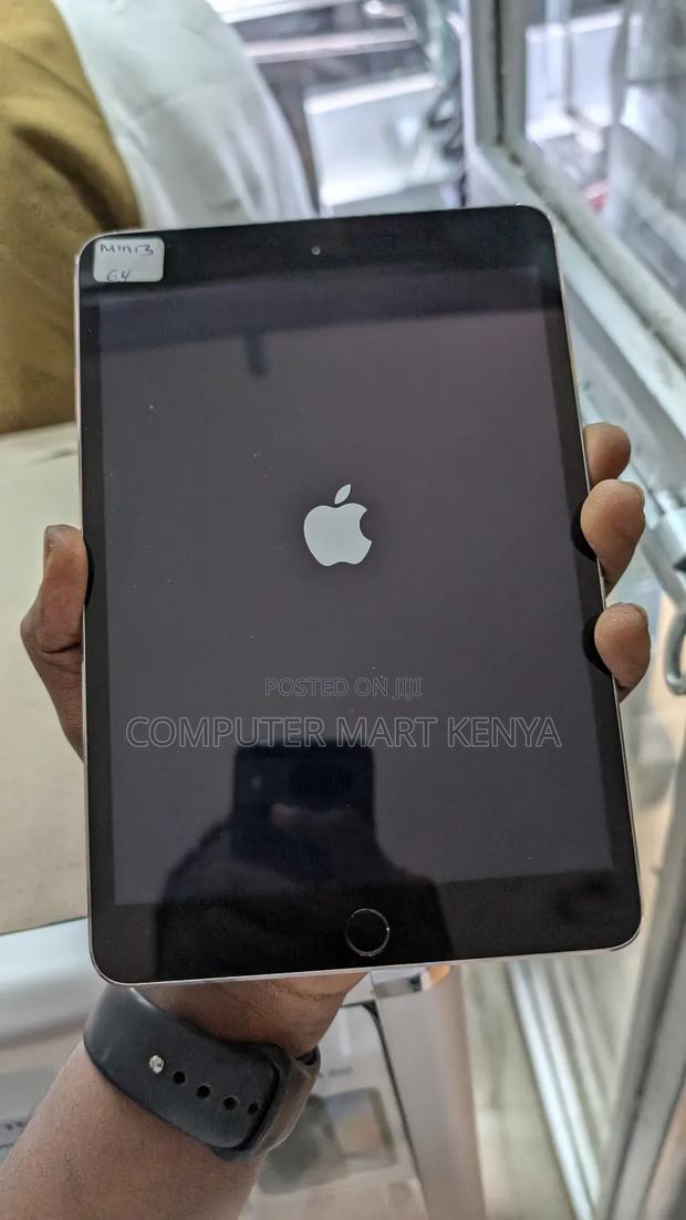 Apple iPad mini 3 64 GB Gray - thumbnail 2