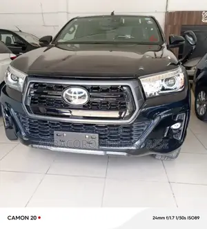 Black 2019 Hilux Toyota - Unmatched Performance
