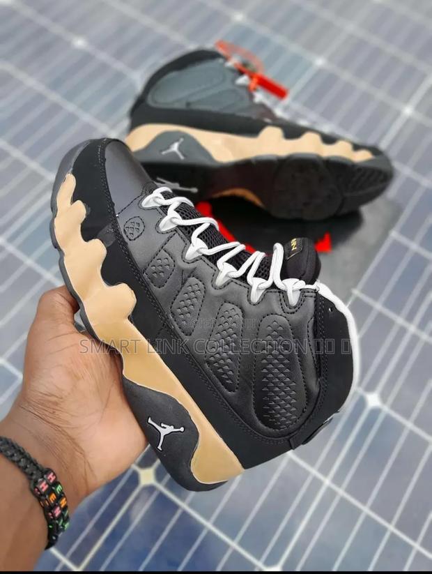Air Jordan 9 Boots - thumbnail 2