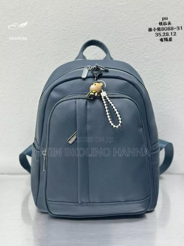 High Quality Backpack - thumbnail 3