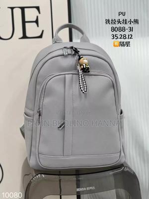 High Quality Backpack - thumbnail 2