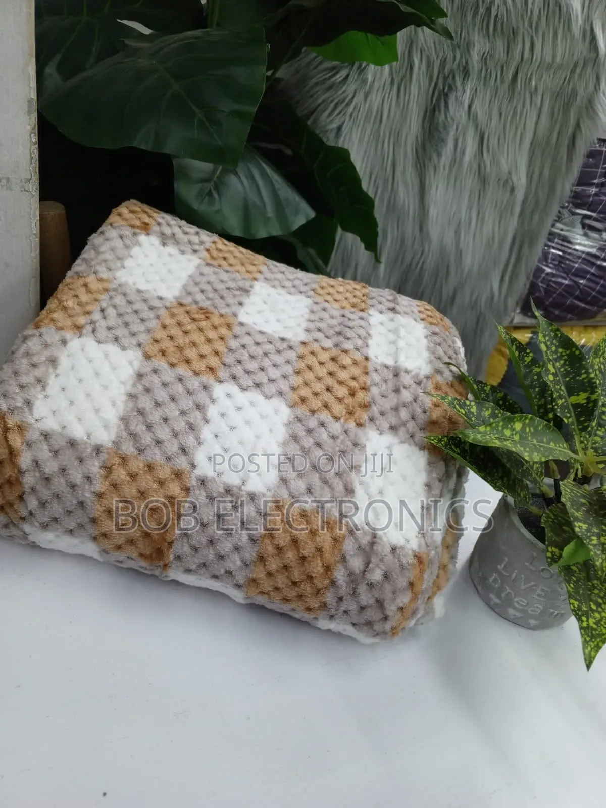 Fleece Throw Blankets E