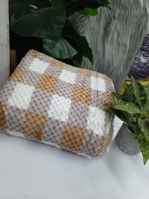 Fleece Throw Blankets E