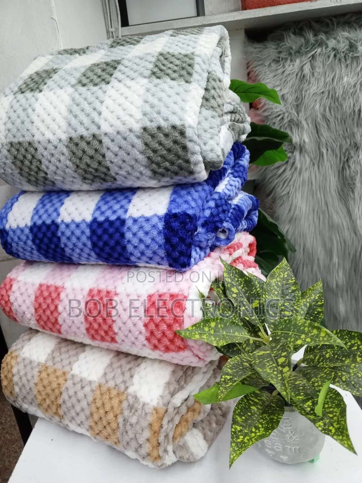 Fleece Throw Blankets E