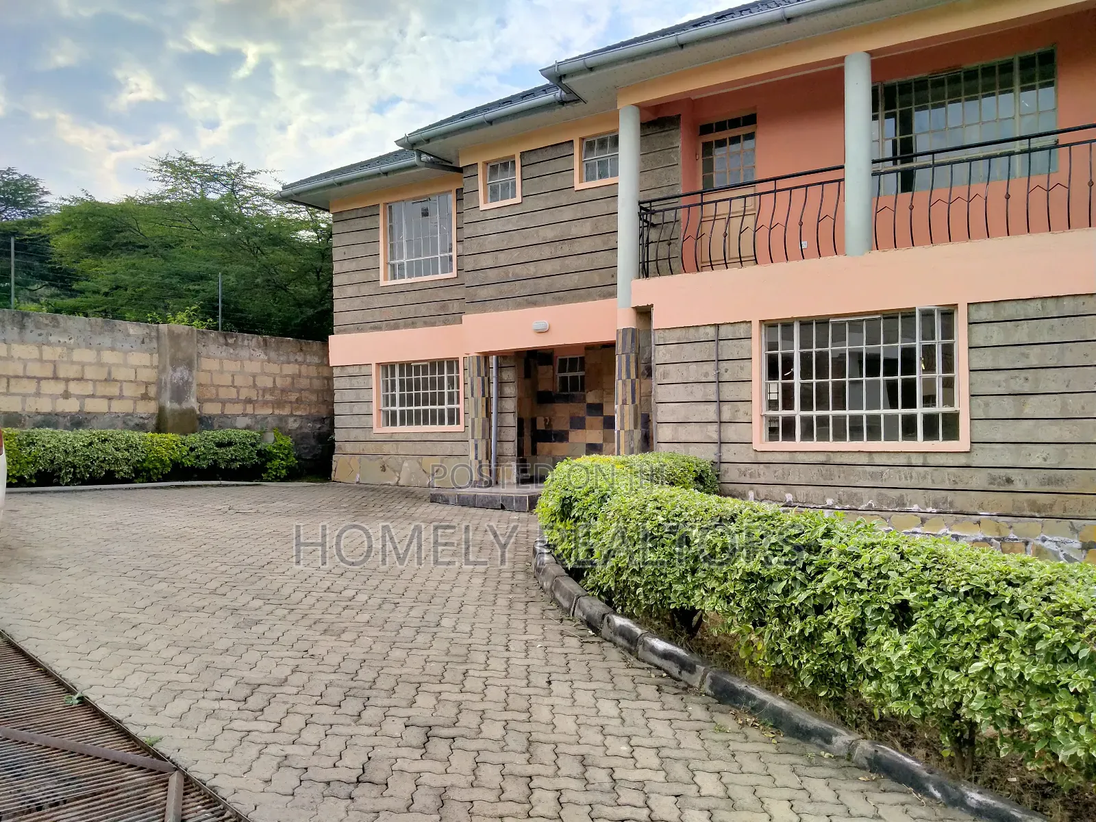 5bdrm Maisonette in Acacia Gated Estate, Ongata Rongai for sale
