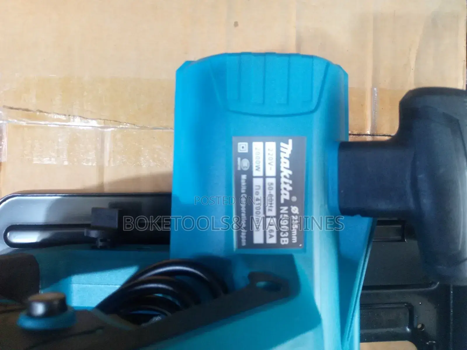 Makita 9inch Circular Saw
