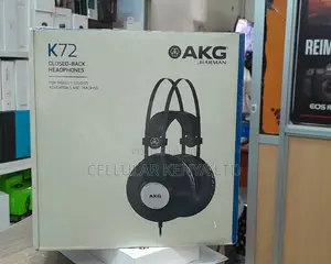 Akg Closed-Back Stereo Headphones