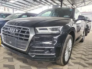 Audi Q5 2018 Black