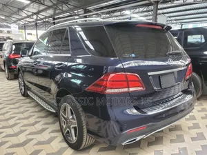 Mercedes-Benz GLE-Class GLE 350d 4MATIC 2017 Blue