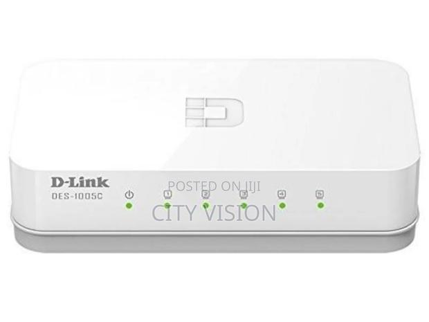 D-Link Des-1005c/B 5 Port 10/100base-T Unmanaged Switch