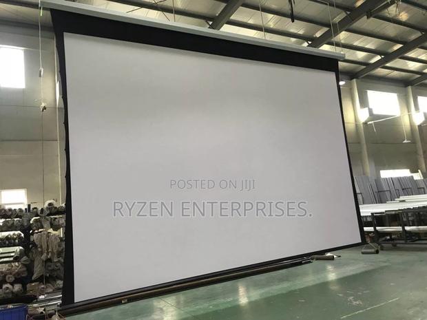 Lw Eps 240e Electric Projector Screen 240 X 240 - main view