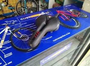 Pro Racing Saddle With Taillight
