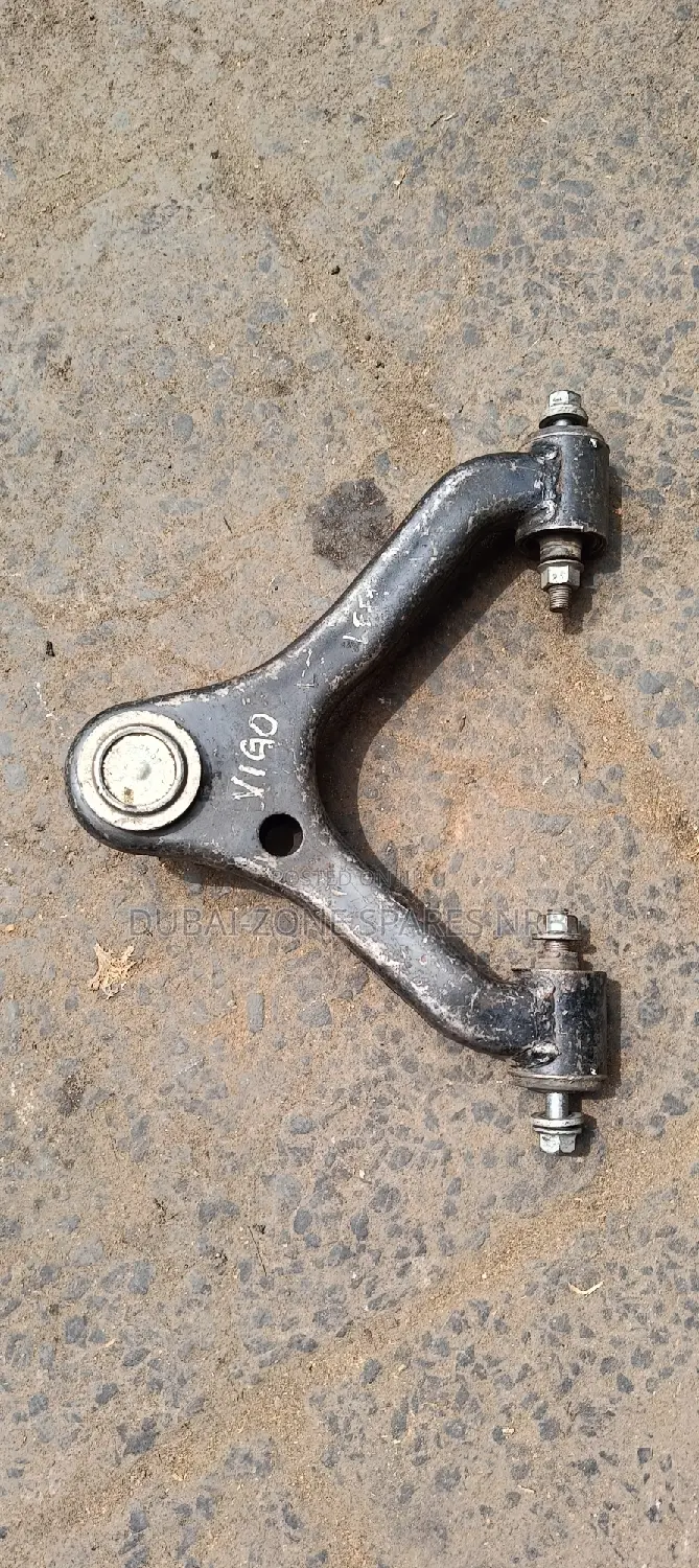 Hilux Vigo D-4d 2-Wheel Drive Upper Arms Available.