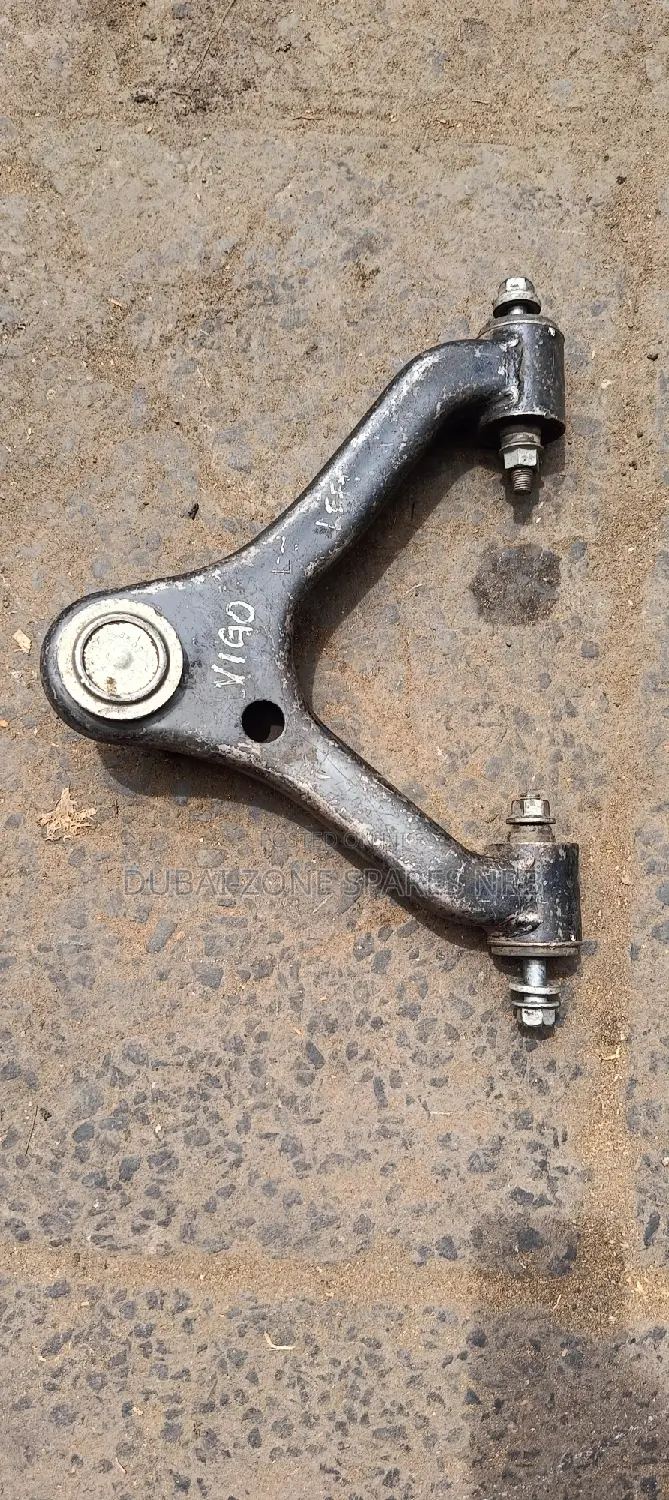 Hilux Vigo D-4d 2-Wheel Drive Upper Arms Available.