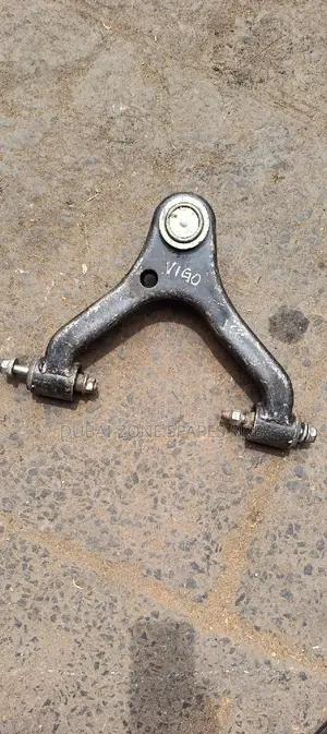 Hilux Vigo D-4d 2-Wheel Drive Upper Arms Available.