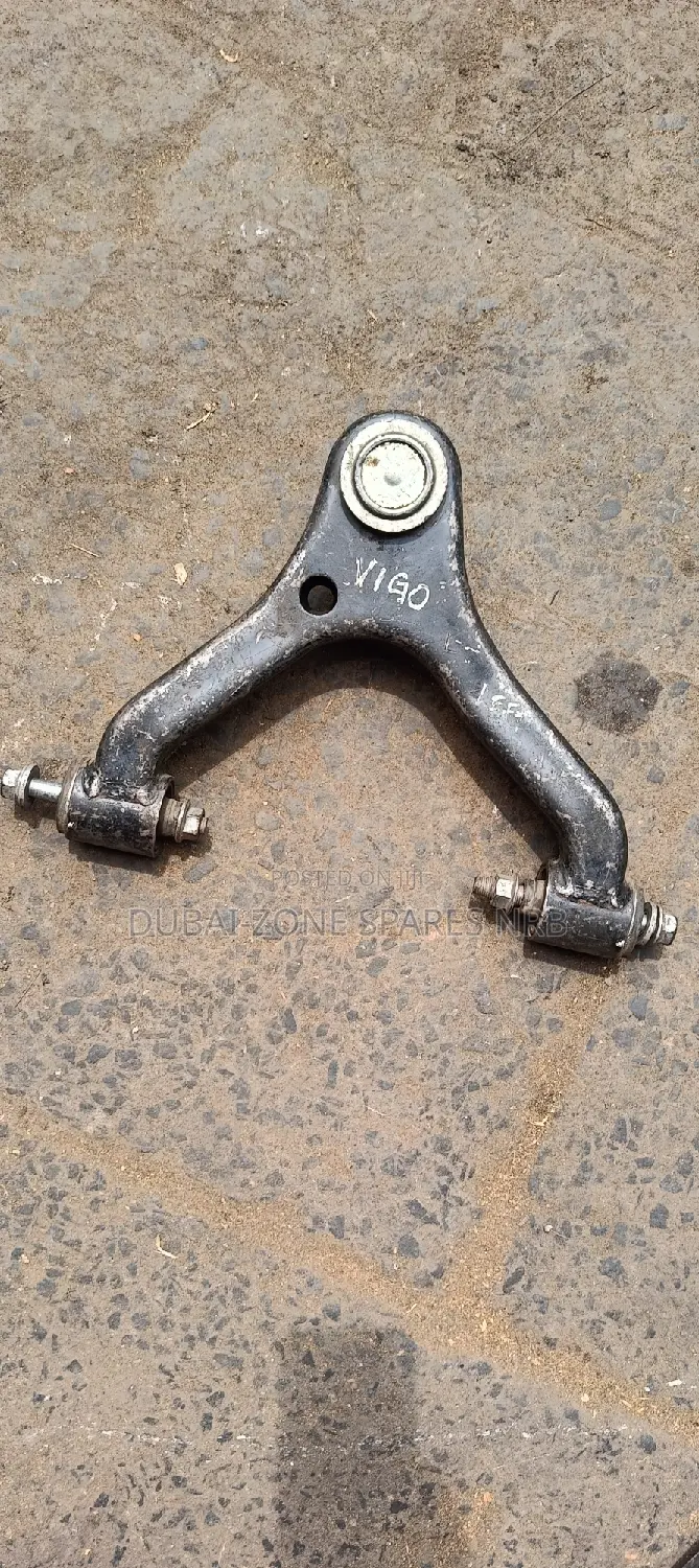 Hilux Vigo D-4d 2-Wheel Drive Upper Arms Available.