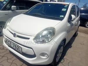 Toyota Passo 1.0 AWD 2013 White