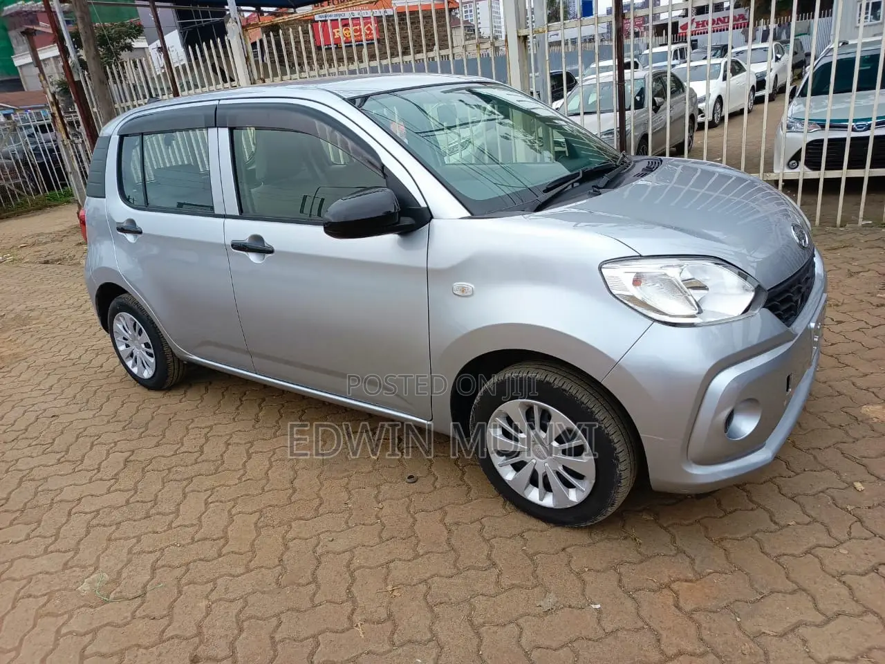 Daihatsu Boon 2018 Silver