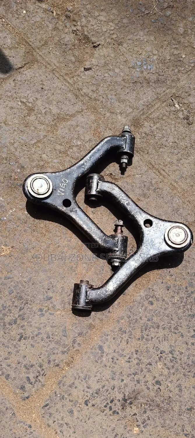 Hilux Vigo D-4d 2-Wheel Drive Upper Arms Available.