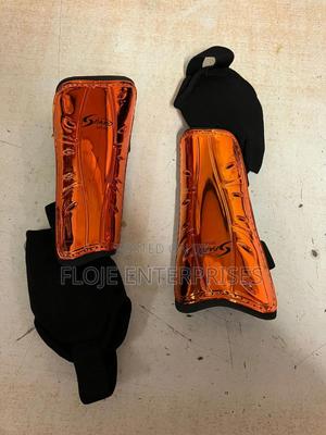 Shin Guards With Fits - thumbnail 2