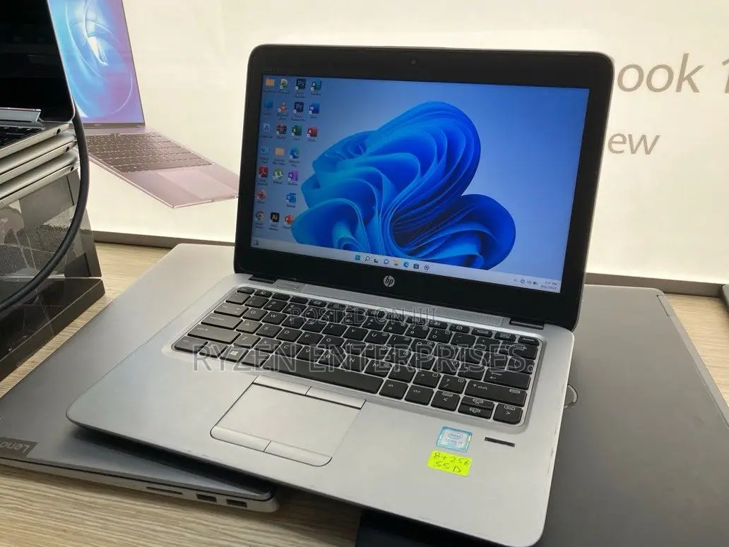 Laptop HP EliteBook 820 G4 8GB Intel Core I5 SSD 256GB