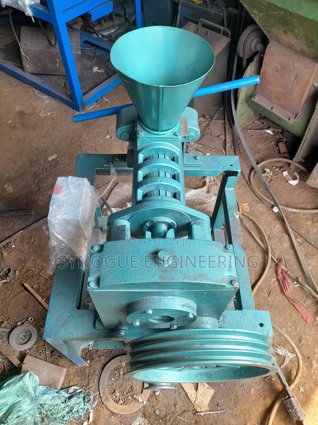 Small Oil Pressing Machine/Oil Extractor - thumbnail 8