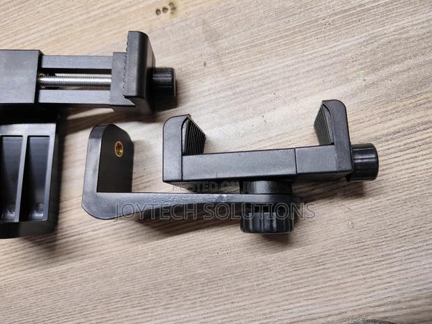 Rotating Phone Tripod Holder - thumbnail 2