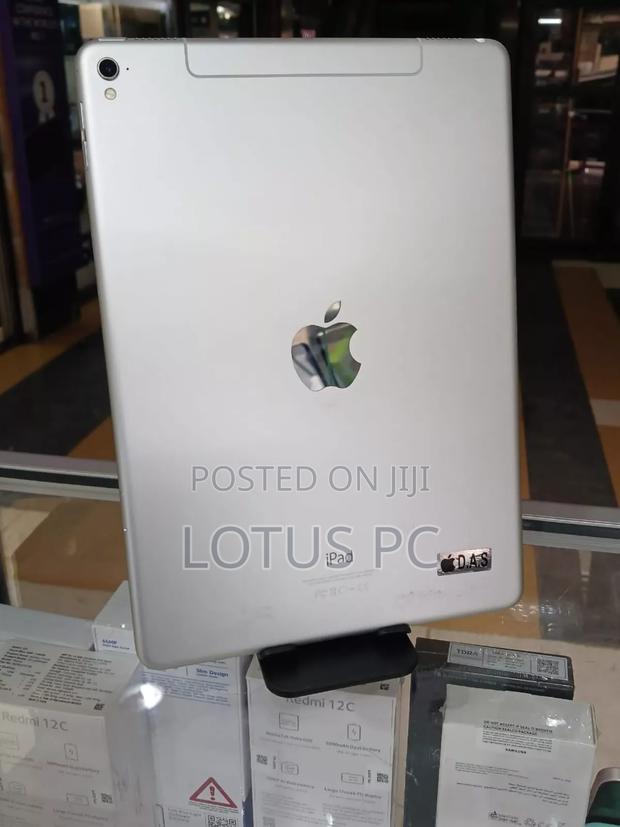 Apple iPad Pro 32 GB Silver - thumbnail 2