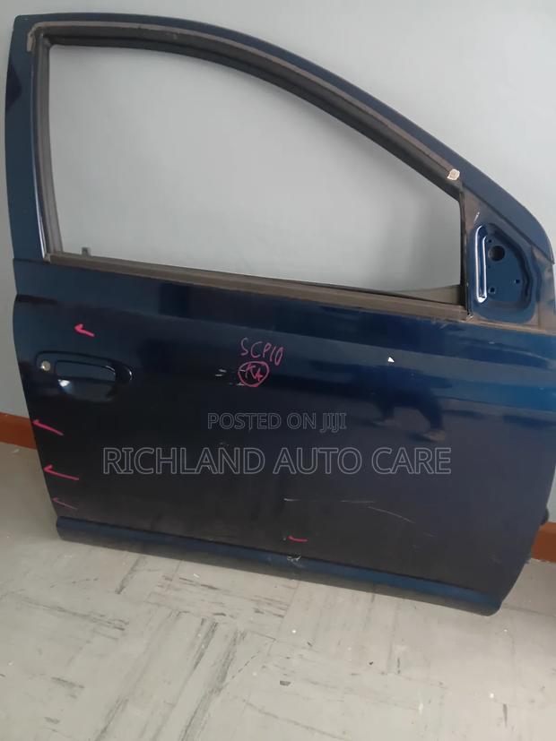 Door for Toyota Vitz Scp10 Front Right