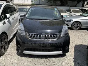 Toyota ISIS 1.8 Platana 2WD 2017 Black