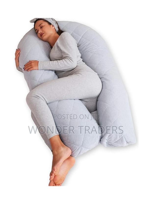 C Shaped Pregnancy Pillow - main view