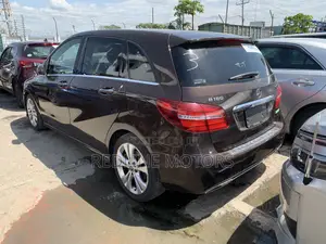Mercedes-Benz B-Class Base B 250e 2017 Brown