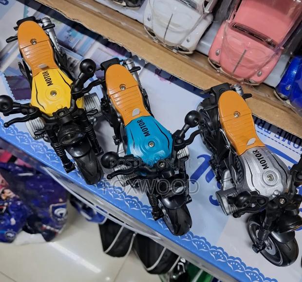 Latte Motorcycles Die Cast With Light And Music - thumbnail 6