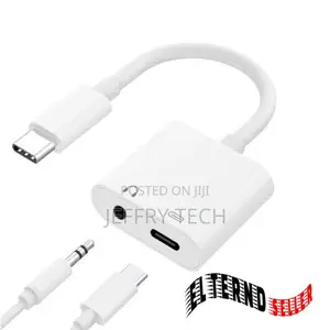 Adapter From a Type-C Male Port to an Input (Type-C Female +