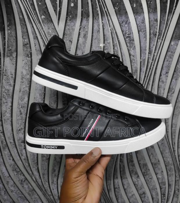 Black Tommy Hilfiger Smart Casual Sneakers - thumbnail 2