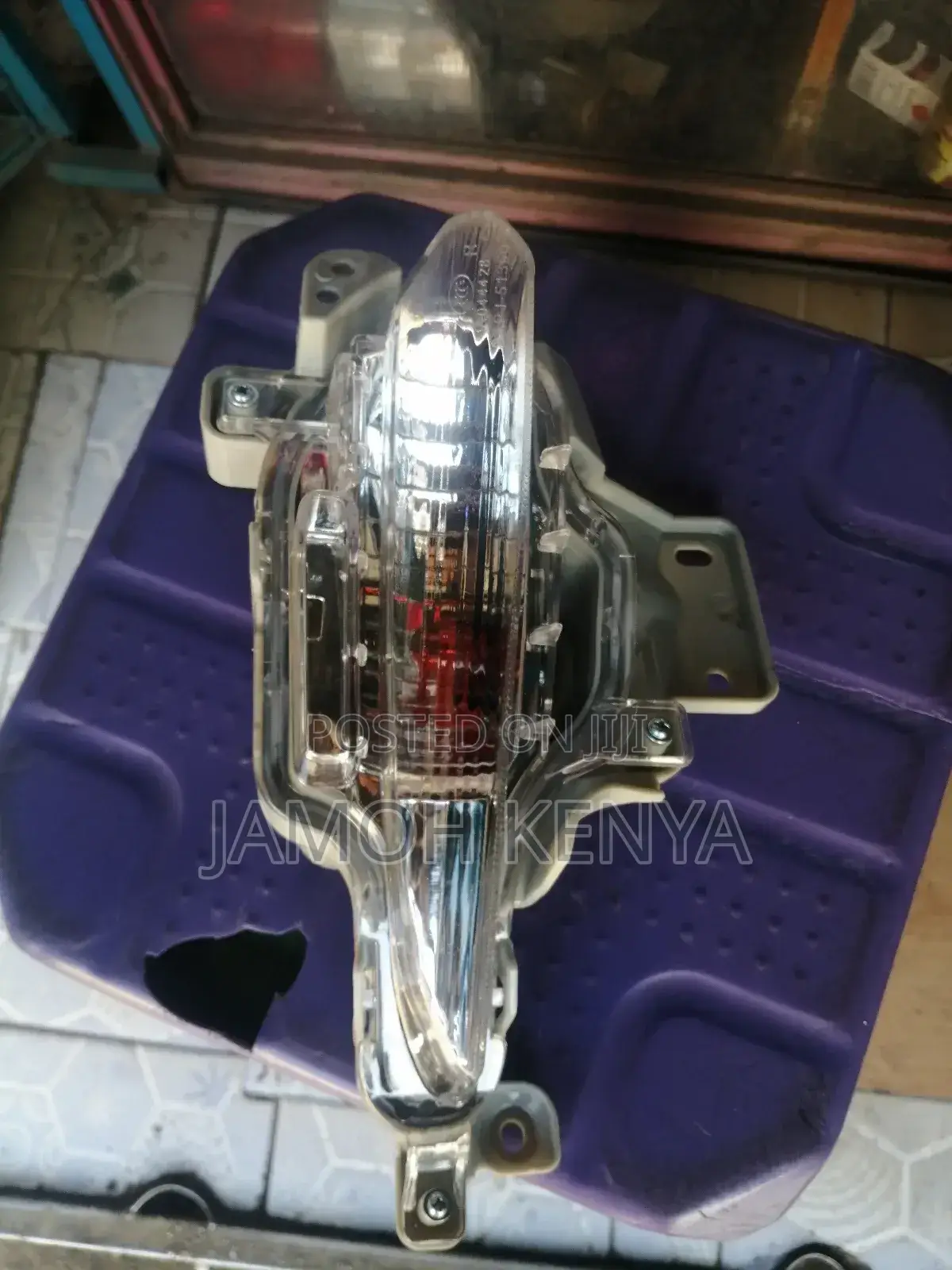 Mazda Axela 2015, Bumper Lights