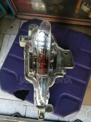 Mazda Axela 2015, Bumper Lights