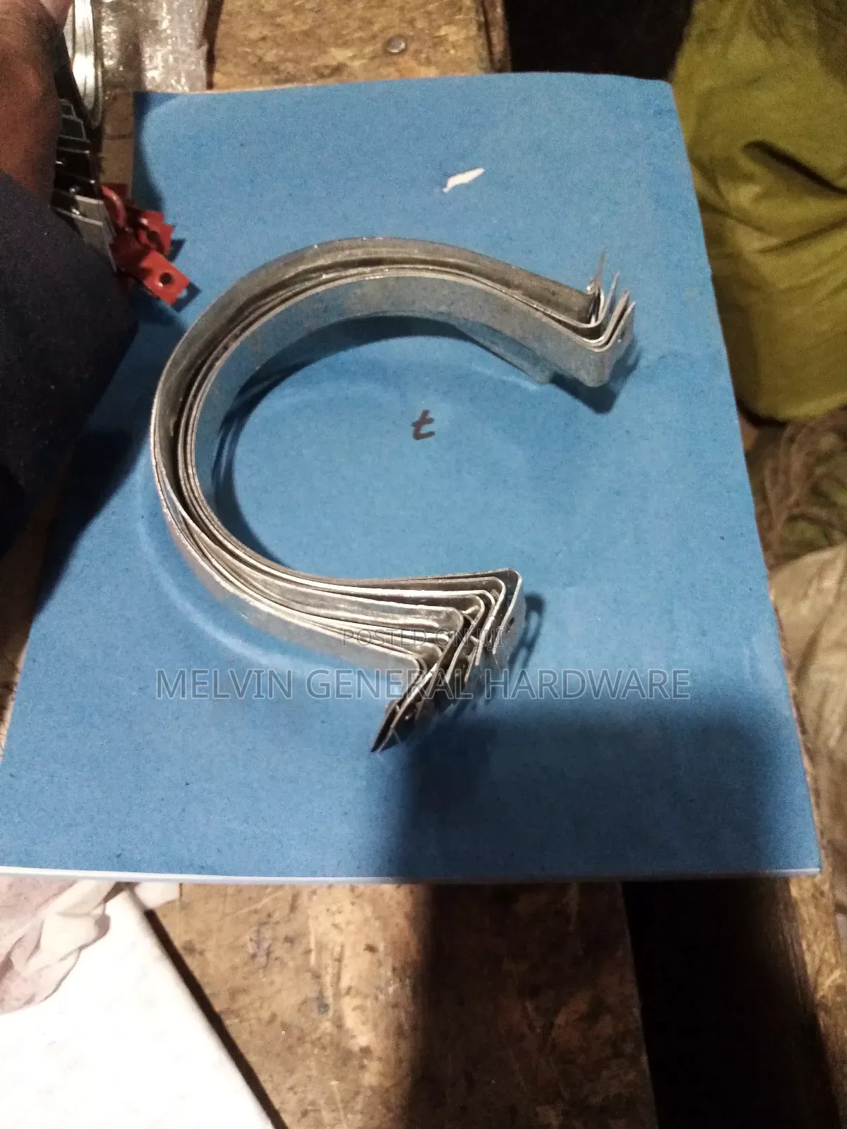 Pipe Clips Metal 6"