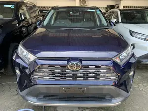 Toyota RAV4 Limited FWD 2019 Blue