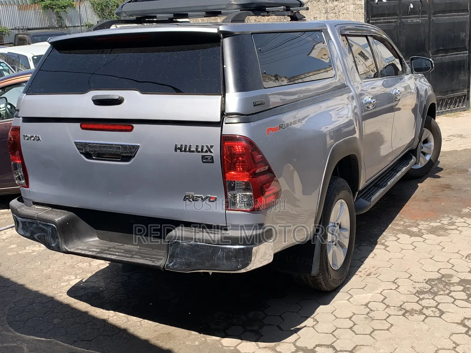 Toyota Hilux 2016 Silver