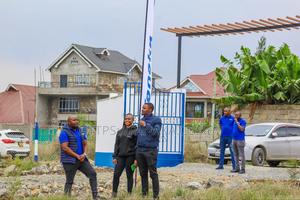 Walking Distance From Tarmac Ww^ - thumbnail 2