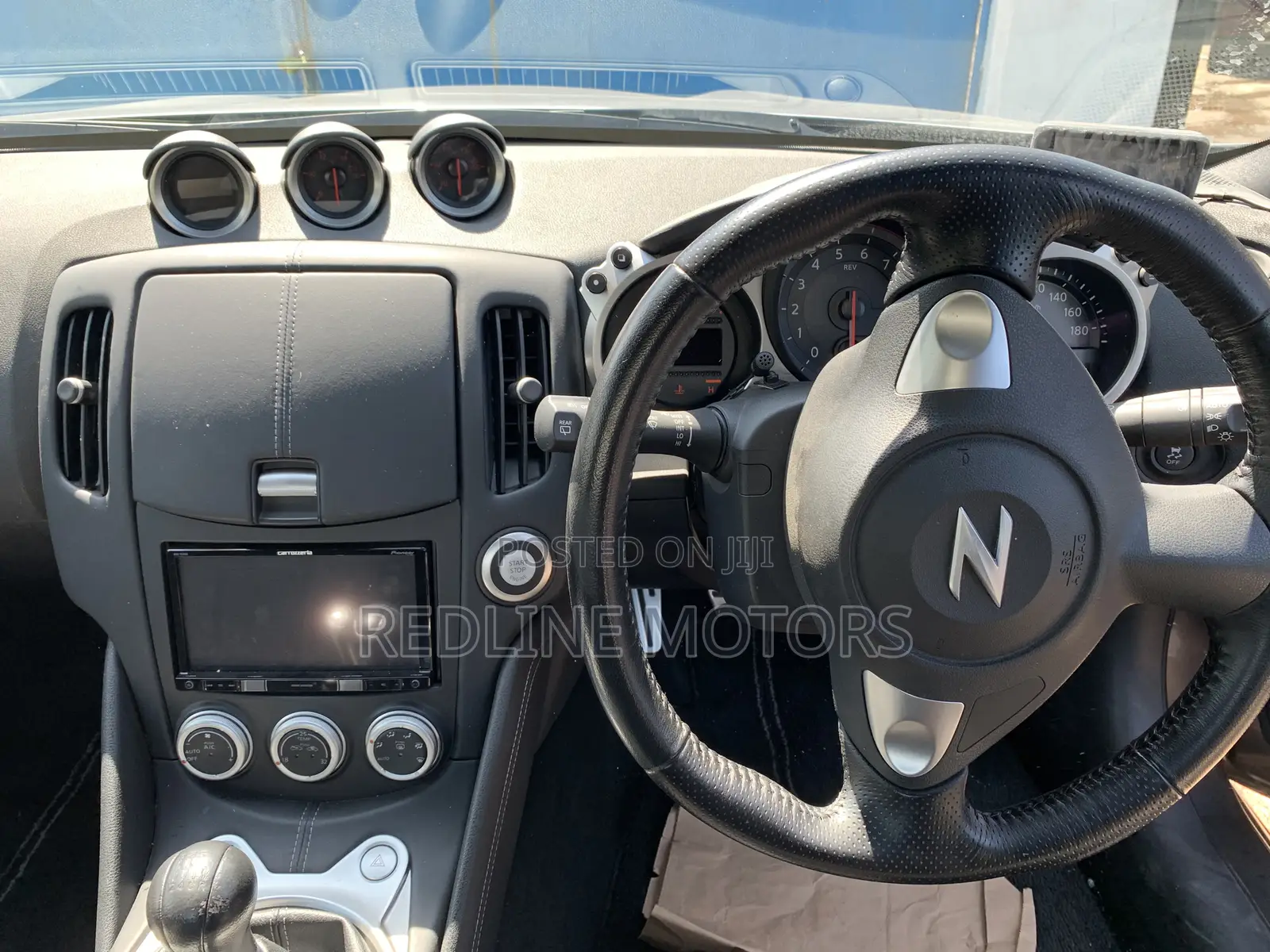 Nissan Fairlady 2017 Silver